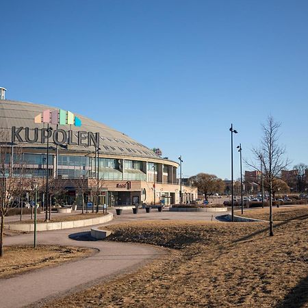Hotel Kupolen Бурленге Экстерьер фото